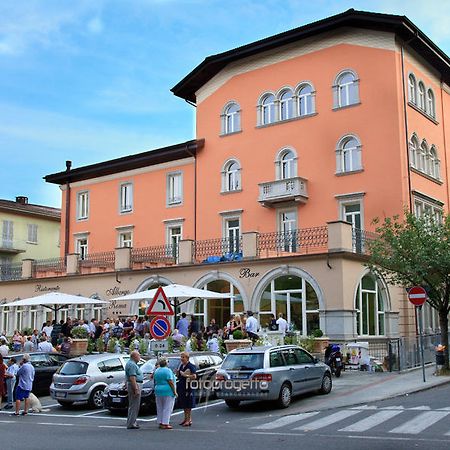 Albergo Roma Borgo Val di Taro Εξωτερικό φωτογραφία